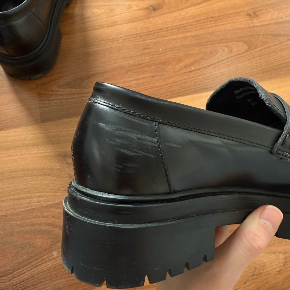 Floyd Black Loafer Slip on Glossy finish Shoes Women’s size 37 - Picture 7 of 9